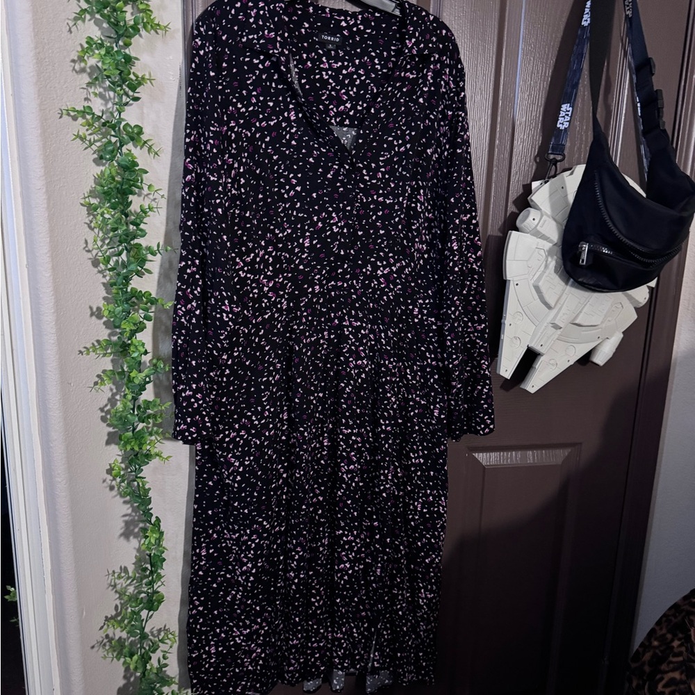 Elegant Black and Pink Women's Dress